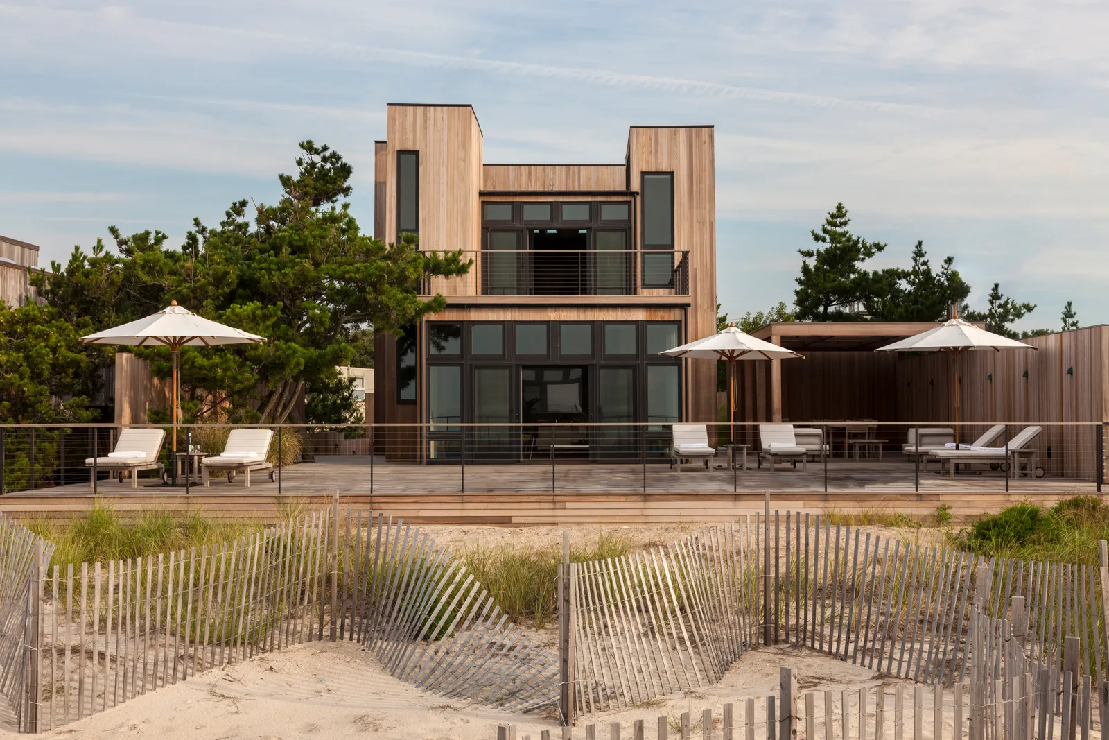 Casa de pe plajă creată de Neal Beckstedt