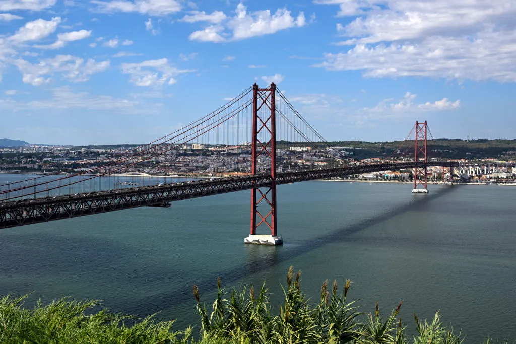 <b>Podul 25 de Abril din Lisbon</b>